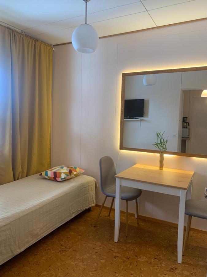 Bungalow House Flat In Rekola 33M2 ヴァンター エクステリア 写真